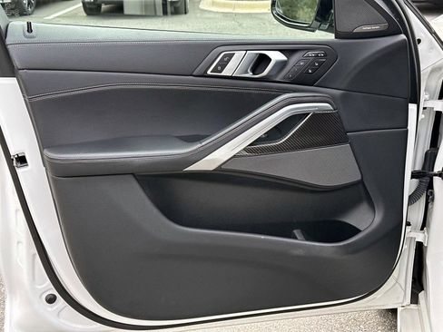 Used 2021 BMW X6 M50i w/ Executive Package image 18