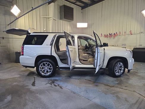 Used 2015 GMC Yukon SLT w/ Open Road Package AWD/4WD image 47
