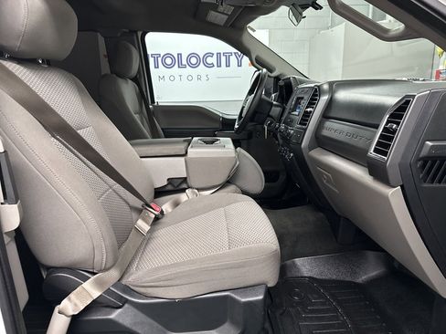 Used 2017 Ford F250 XLT w/ Snow Plow Prep Package image 23