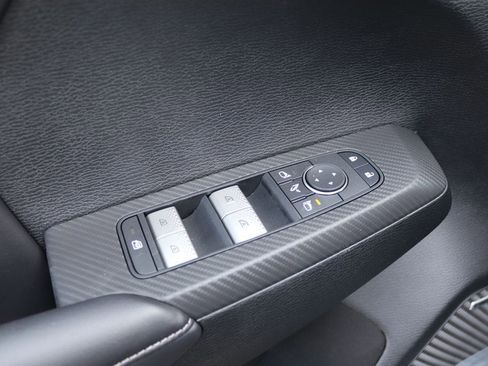 New 2026 Mitsubishi Outlander SE image 9