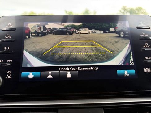 Used 2019 Honda Accord EX image 34