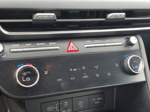 Used 2025 Hyundai Sonata SEL FWD image 28