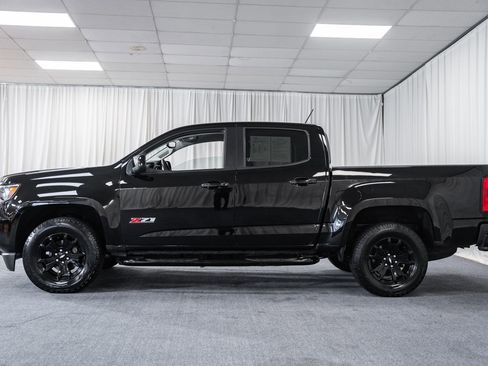 Used 2019 Chevrolet Colorado Z71 w/ Z71 Midnight Edition AWD/4WD image 6