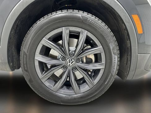 Used 2022 Volkswagen Tiguan SE FWD image 10