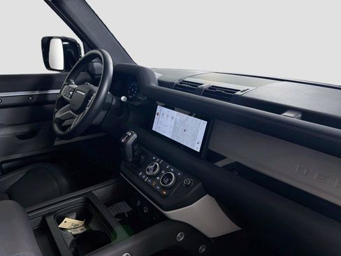 Certified 2023 Land Rover Defender 90 S AWD/4WD image 28