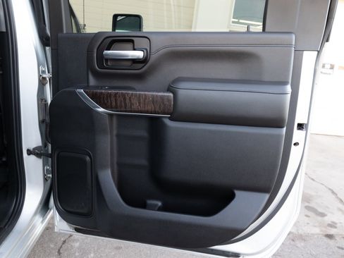 Used 2020 GMC Sierra 2500 Denali w/ Denali Ultimate Package image 15