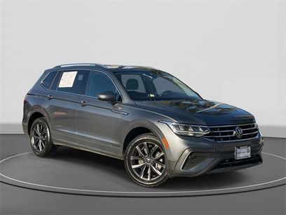 Used 2023 Volkswagen Tiguan SE