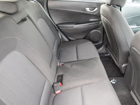 Used 2022 Hyundai Kona SEL w/ Convenience Package image 16