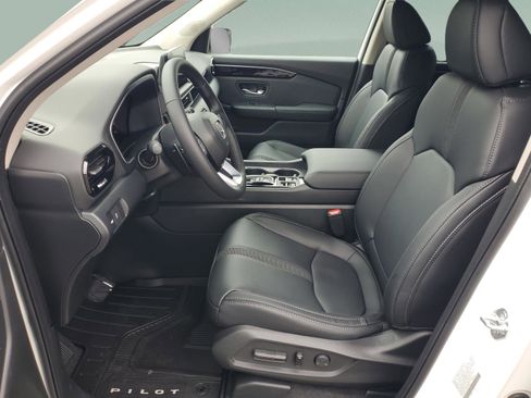 New 2025 Honda Pilot EX-L image 14