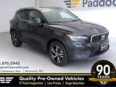 Used 2025 Volvo XC40 B5 Core