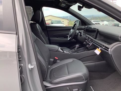 New 2025 Hyundai Santa Cruz Limited image 10