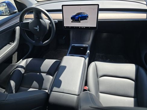 Used 2023 Tesla Model Y Long Range image 27