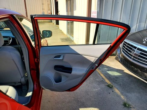 Used 2012 Honda Insight image 18