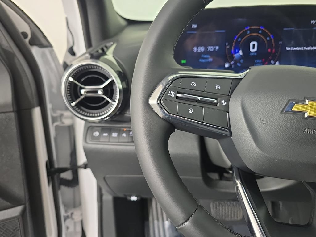 New 2027 Chevrolet Equinox LT AWD/4WD image 13