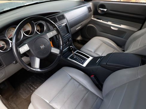 Used 2006 Dodge Magnum R/T w/ Convenience Group II RWD image 6