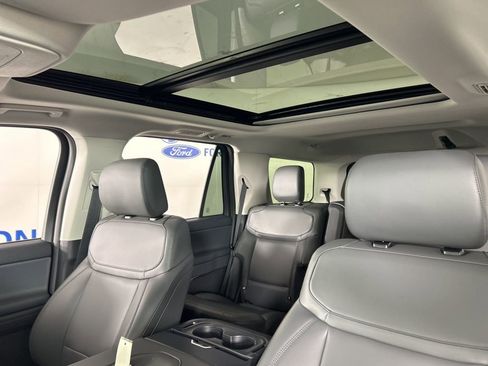 New 2026 Ford Expedition Active image 23