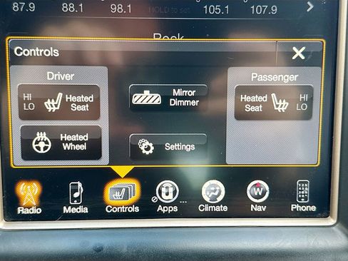 Used 2014 Jeep Grand Cherokee Limited w/ Trailer Tow Group IV image 19