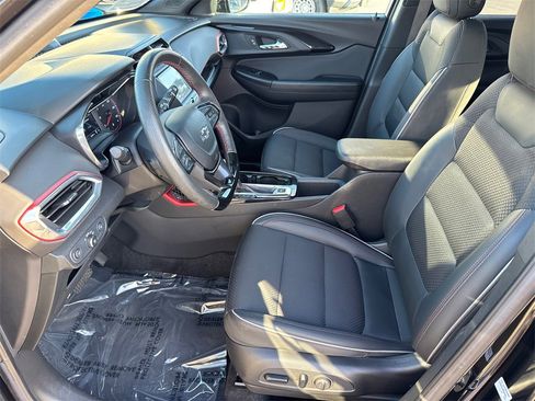 Used 2022 Chevrolet TrailBlazer RS image 25