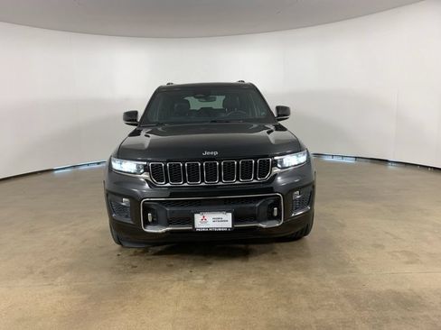 Used 2022 Jeep Grand Cherokee Overland AWD/4WD image 3