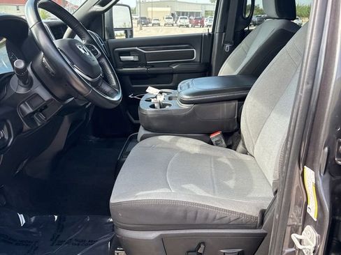 Used 2024 RAM 2500 Big Horn image 9