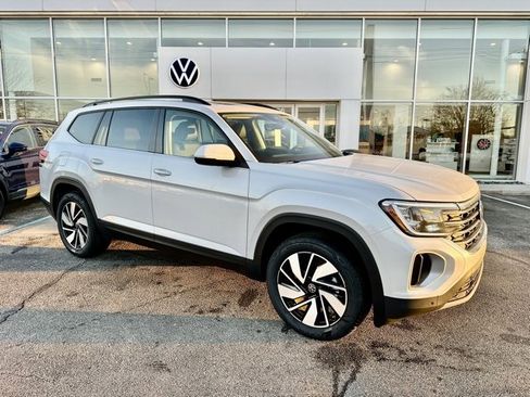 New 2026 Volkswagen Atlas SE image 1
