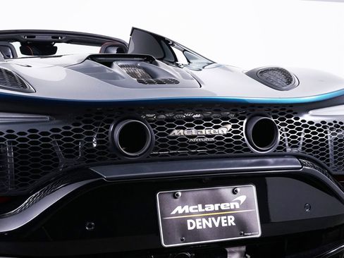 New 2026 McLaren Artura image 23