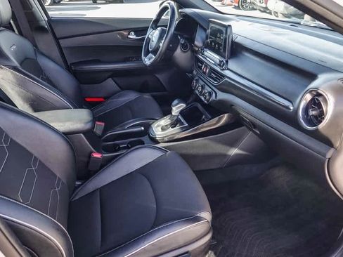 Certified 2021 Kia Forte GT-Line image 15