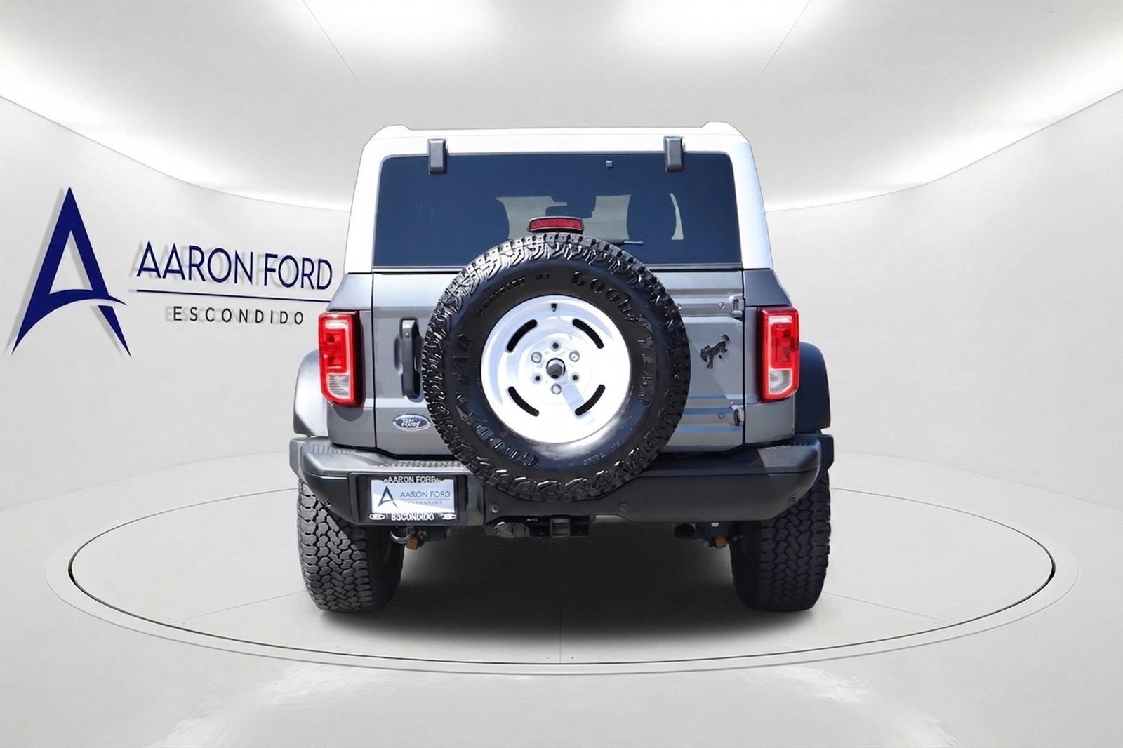 Used 2025 Ford Bronco Heritage Edition AWD/4WD image 5