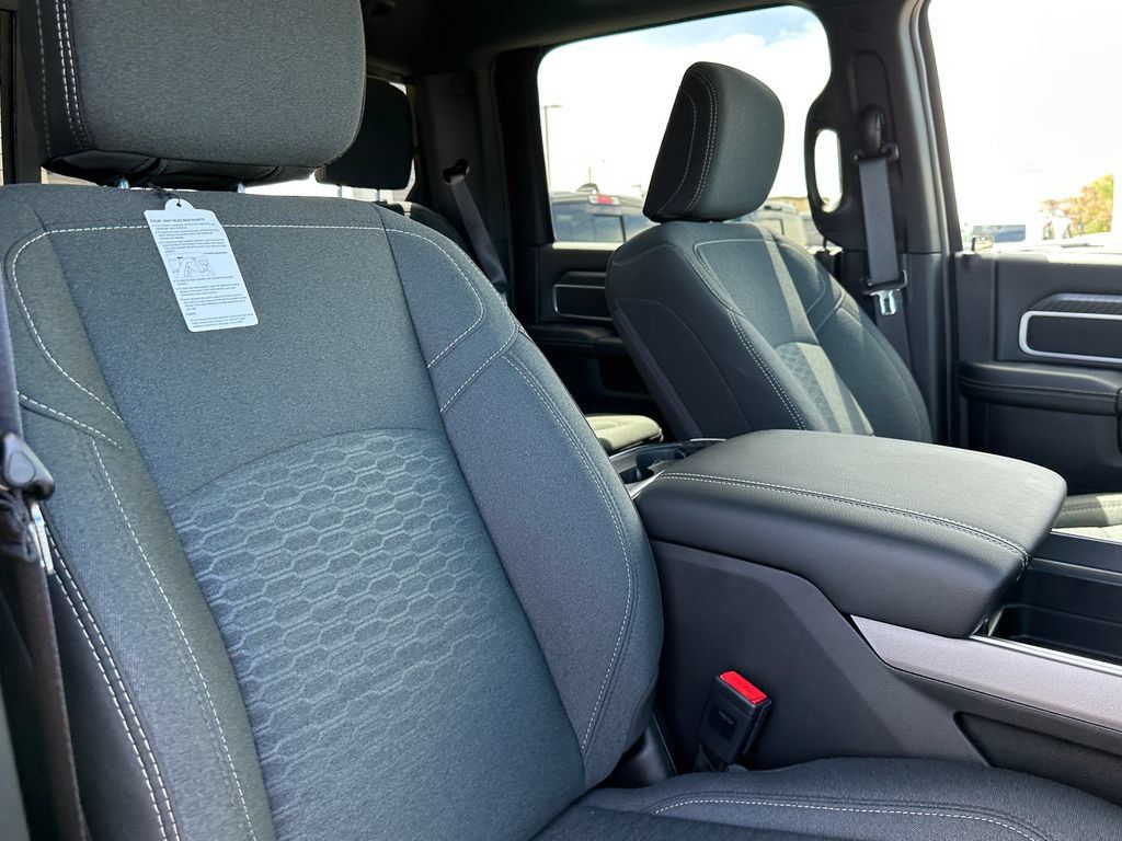 New 2026 RAM 2500 Big Horn AWD/4WD image 14
