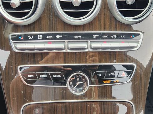 Used 2019 Mercedes-Benz C 300 4MATIC Sedan image 18