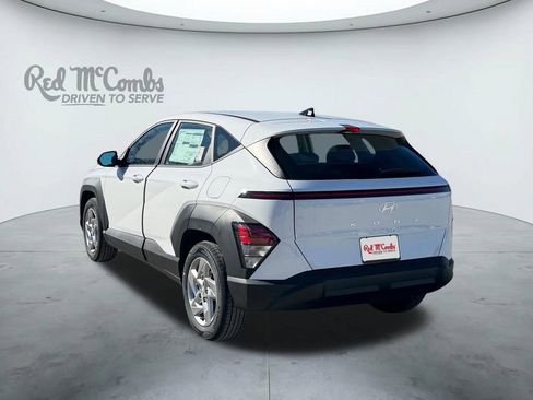 New 2026 Hyundai Kona SE FWD image 3