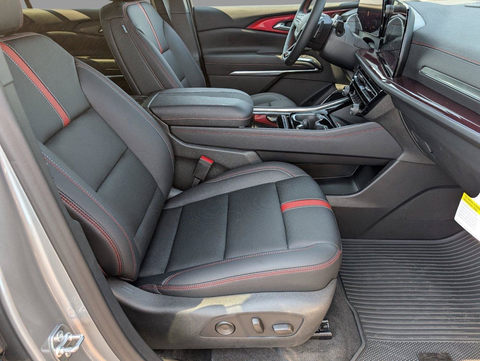 New 2026 Chevrolet Traverse RS FWD image 39