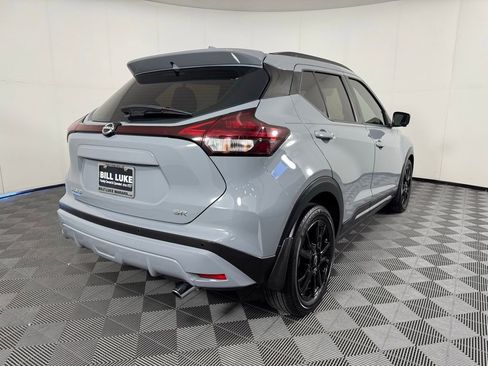 Used 2022 Nissan Kicks SR w/ Premium Package image 7