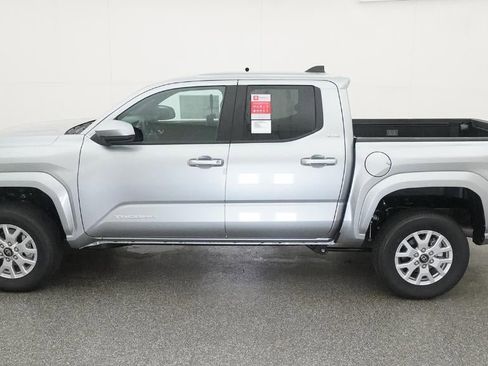 New 2026 Toyota Tacoma SR5 AWD/4WD image 3