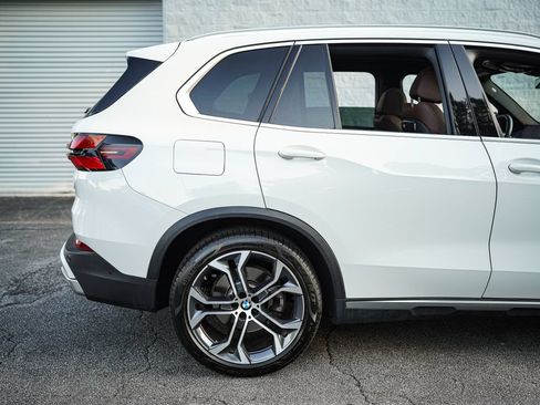 Used 2024 BMW X5 sDrive40i w/ Parking Assistance Package RWD image 15