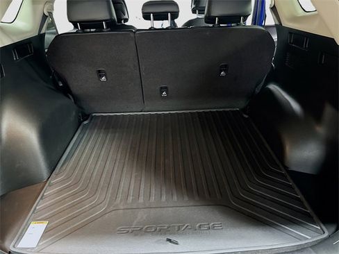 Used 2023 Kia Sportage EX image 29