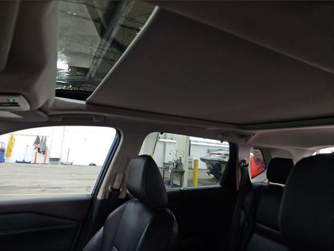 Used 2023 Nissan Rogue SL w/ SL Premium Package image 10