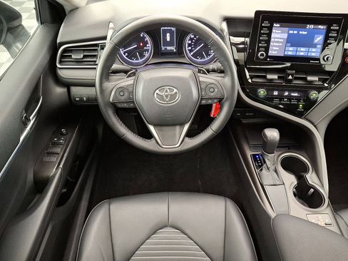 Certified 2021 Toyota Camry SE w/ Cold Weather Package image 21