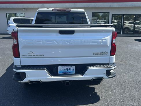 Used 2019 Chevrolet Silverado 1500 High Country w/ Technology Package AWD/4WD image 6