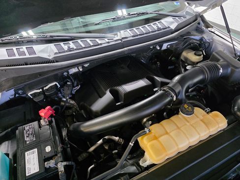 Used 2018 Ford F150 XLT w/ Equipment Group 301A Mid AWD/4WD image 39