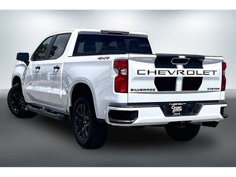 Used 2022 Chevrolet Silverado 1500 Custom w/ Rally Edition AWD/4WD image 4