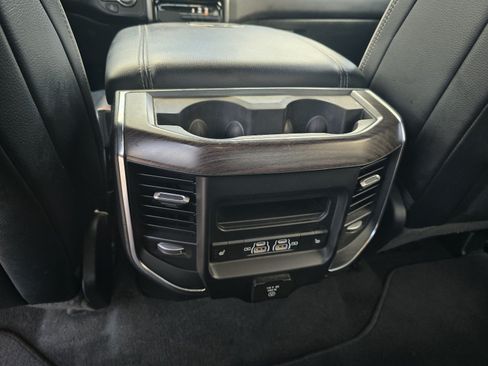 Used 2025 RAM 1500 Laramie AWD/4WD image 26