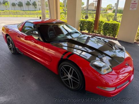 Used 1999 Chevrolet Corvette Coupe w/ Performance Handling Pkg RWD image 52