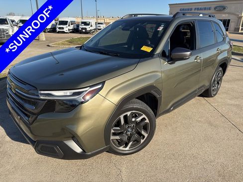 Used 2025 Subaru Forester Limited image 1