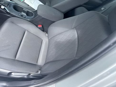 Used 2024 Toyota Corolla LE FWD image 11