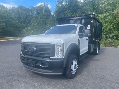 New 2024 Ford F550 4x4 Regular Cab Super Duty image 3