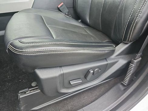 Used 2019 Ford F150 Lariat image 15