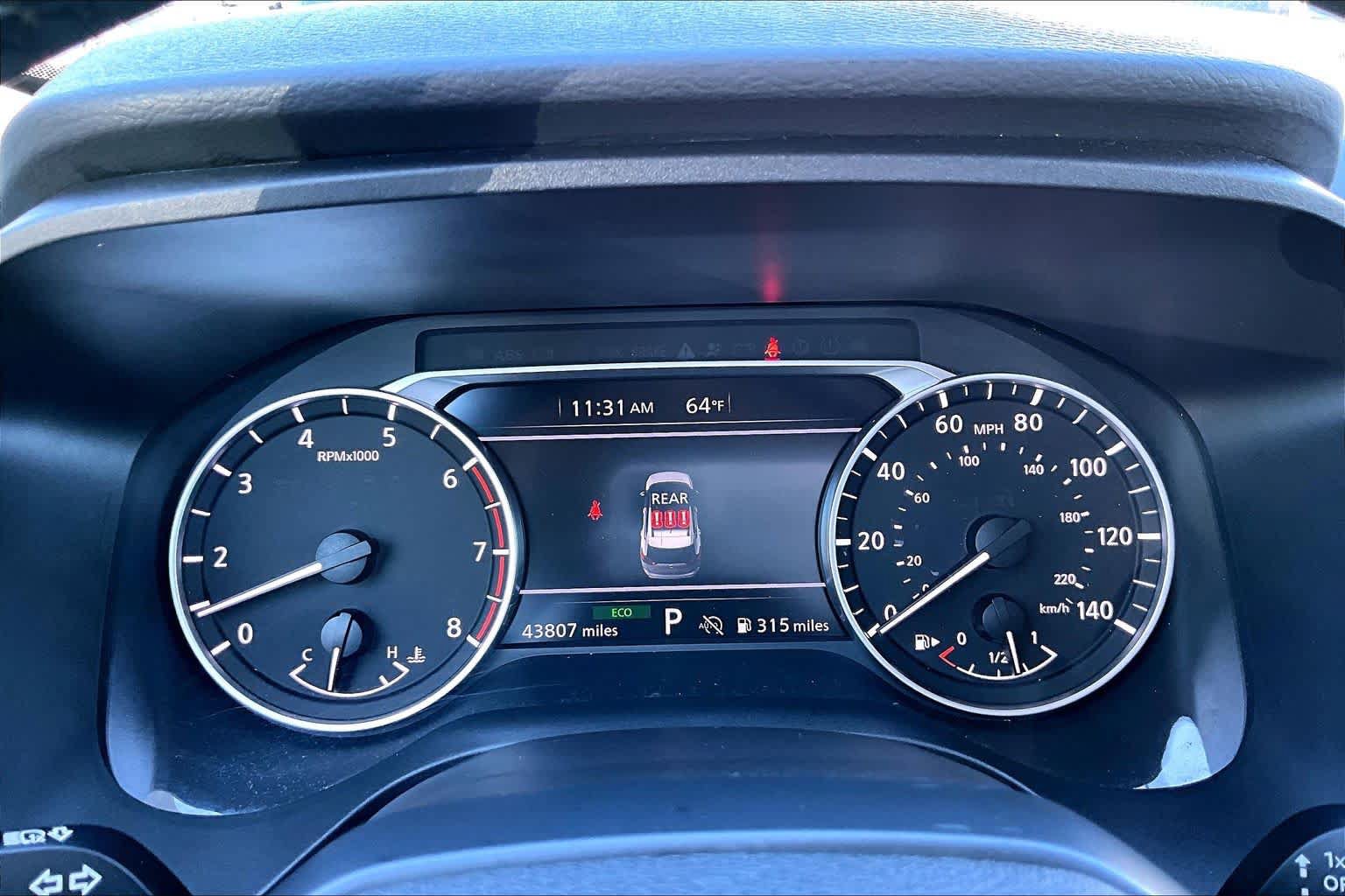 Used 2025 Nissan Rogue SV FWD image 25