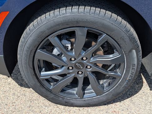 Certified 2022 Chevrolet Equinox RS w/ RS Leather Package AWD/4WD image 7
