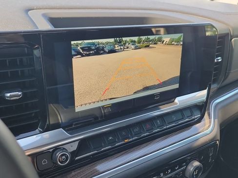 Used 2022 Chevrolet Silverado 1500 RST AWD/4WD image 18